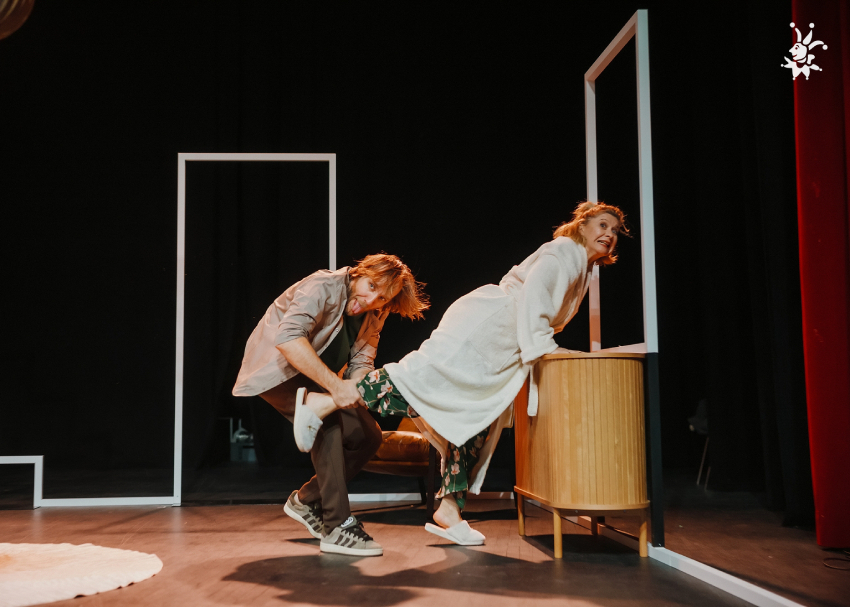 Komedija ŠPAS TEATRA: Odprti zakon